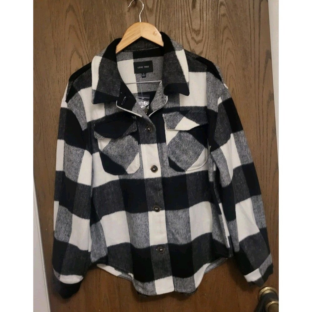 Love Tree Juniors Button Up Plaid Black/White Shacket Shirt Jacket Size Large